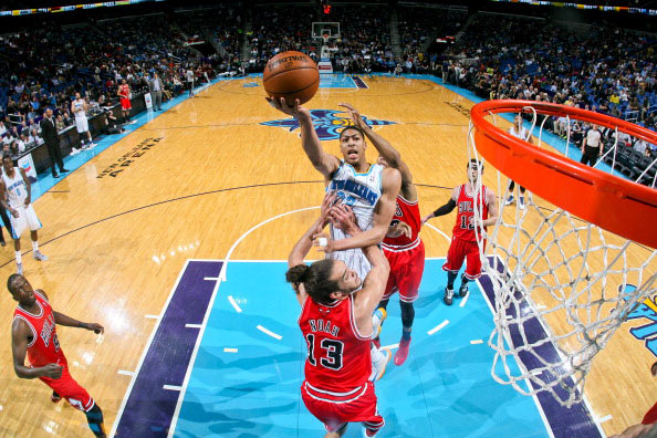 他多次利用 他多次利用