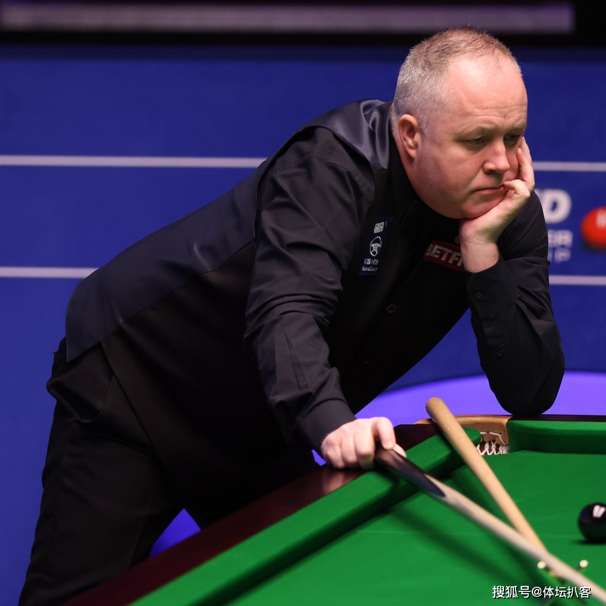 在获得奖学 在获得奖学